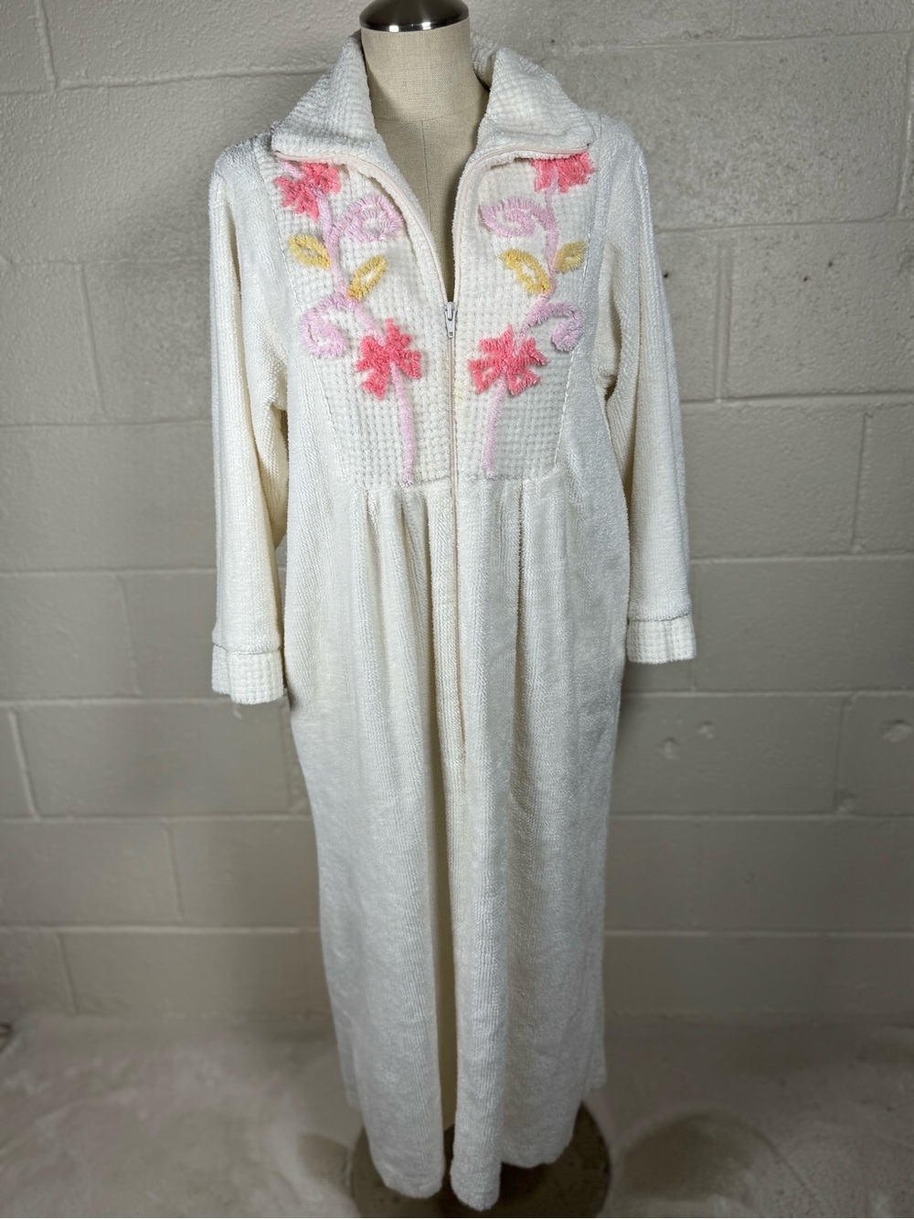 Vintage National Brand Floral Chenille Bath Robe Dress Petite Medium